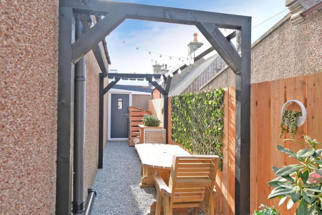 Cliff Top Cottage With Sea Views Portknockie Exteriör bild